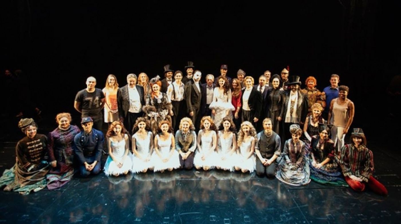 Photo Flash: Andrew Lloyd Webber With the Cast of THE PHANTOM OF THE OPERA at Zorlu Center  Image