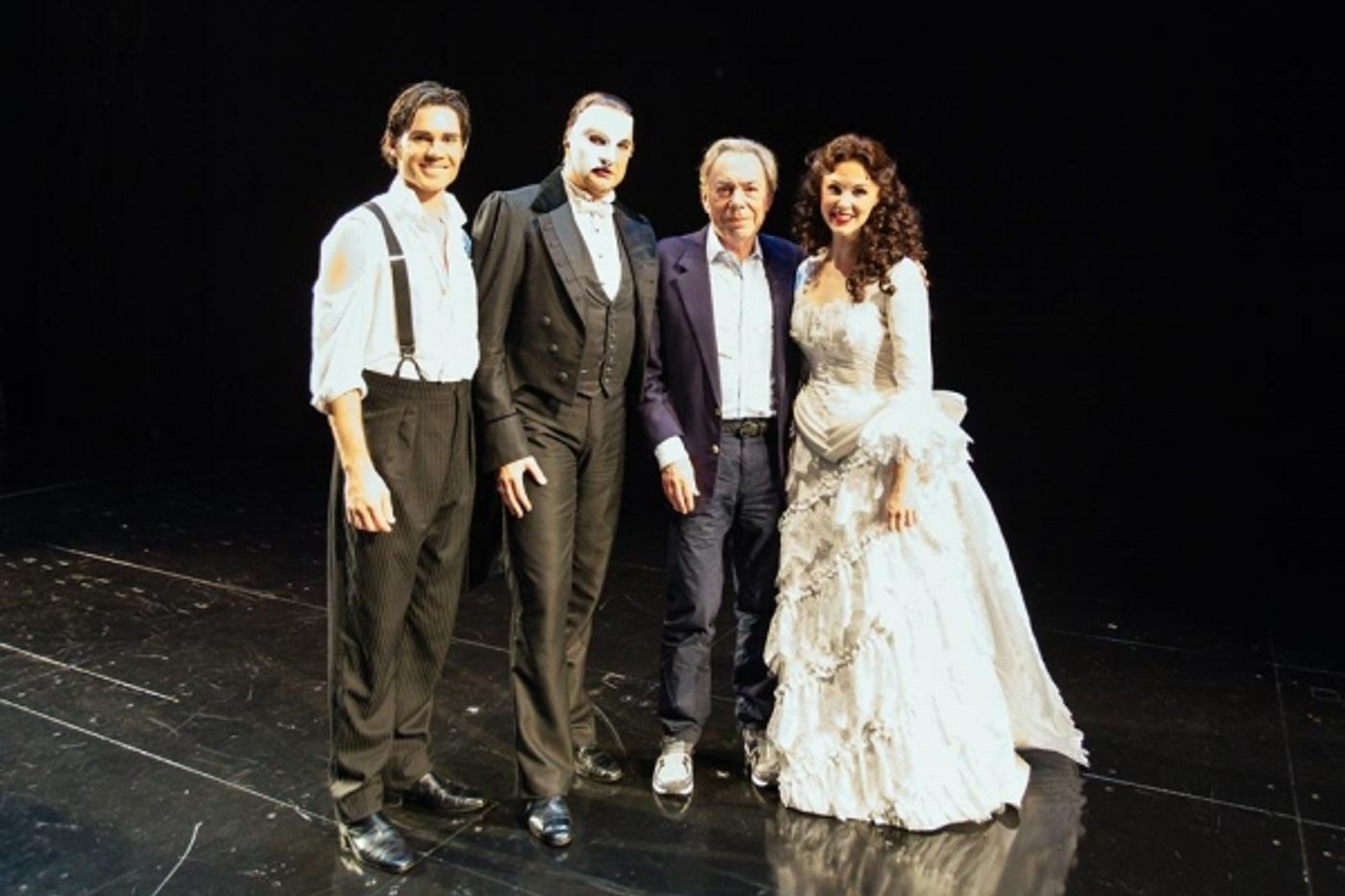 Photo Flash: Andrew Lloyd Webber With the Cast of THE PHANTOM OF THE OPERA at Zorlu Center  Image