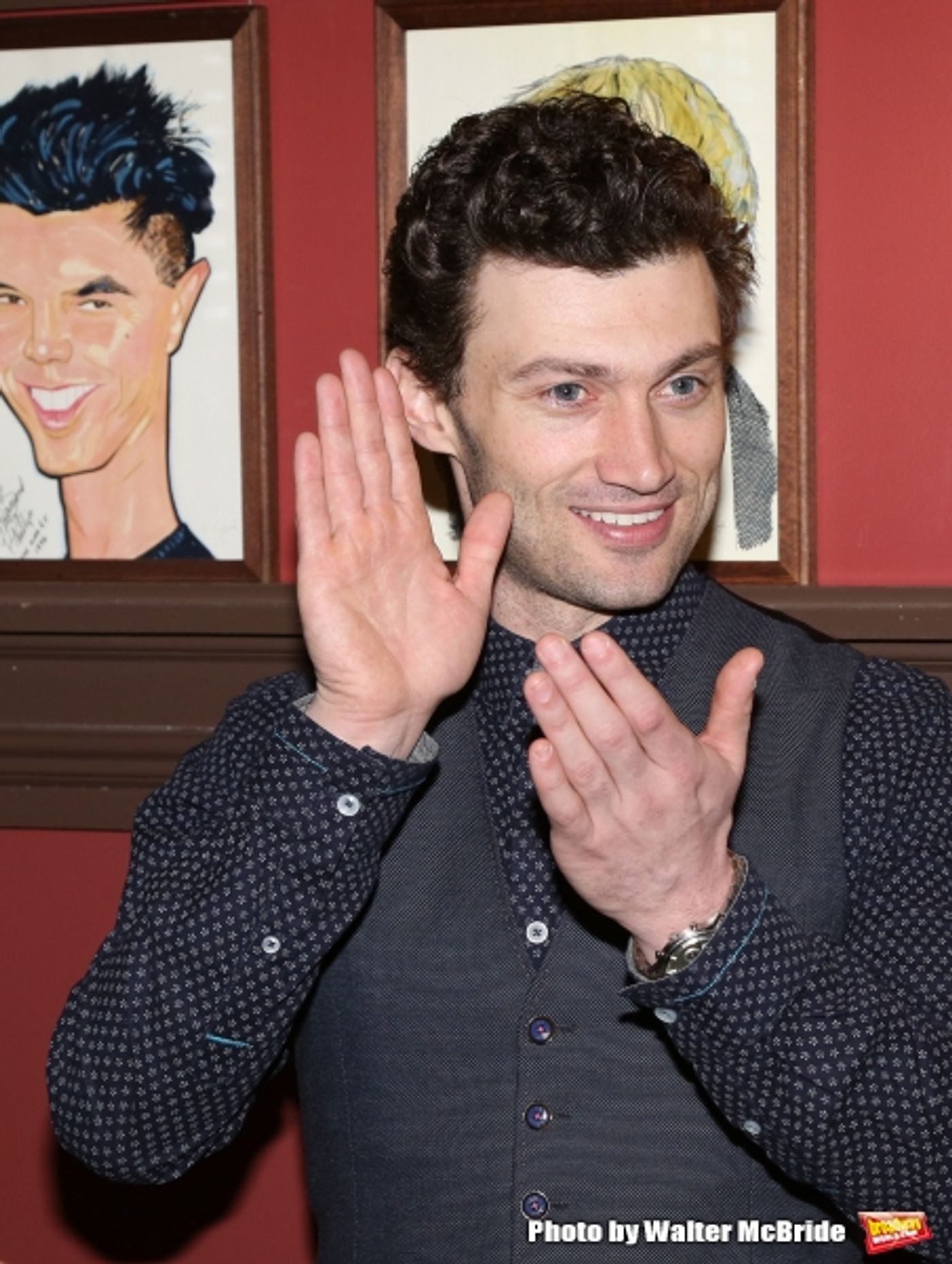 Photo Coverage: Elisabeth Moss Sardi's Caricature Unveiling  Image