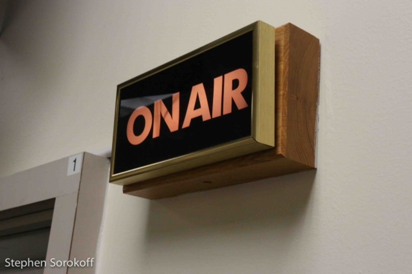 Photo Coverage: Ben Vereen Visits Backstage with Peter LeDonne Photo Coverage: Ben Vereen Visits Backstage with Peter LeDonne Image