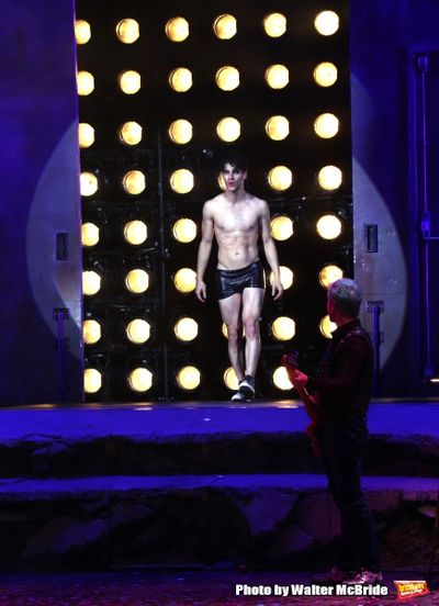 Darren Criss  Photo