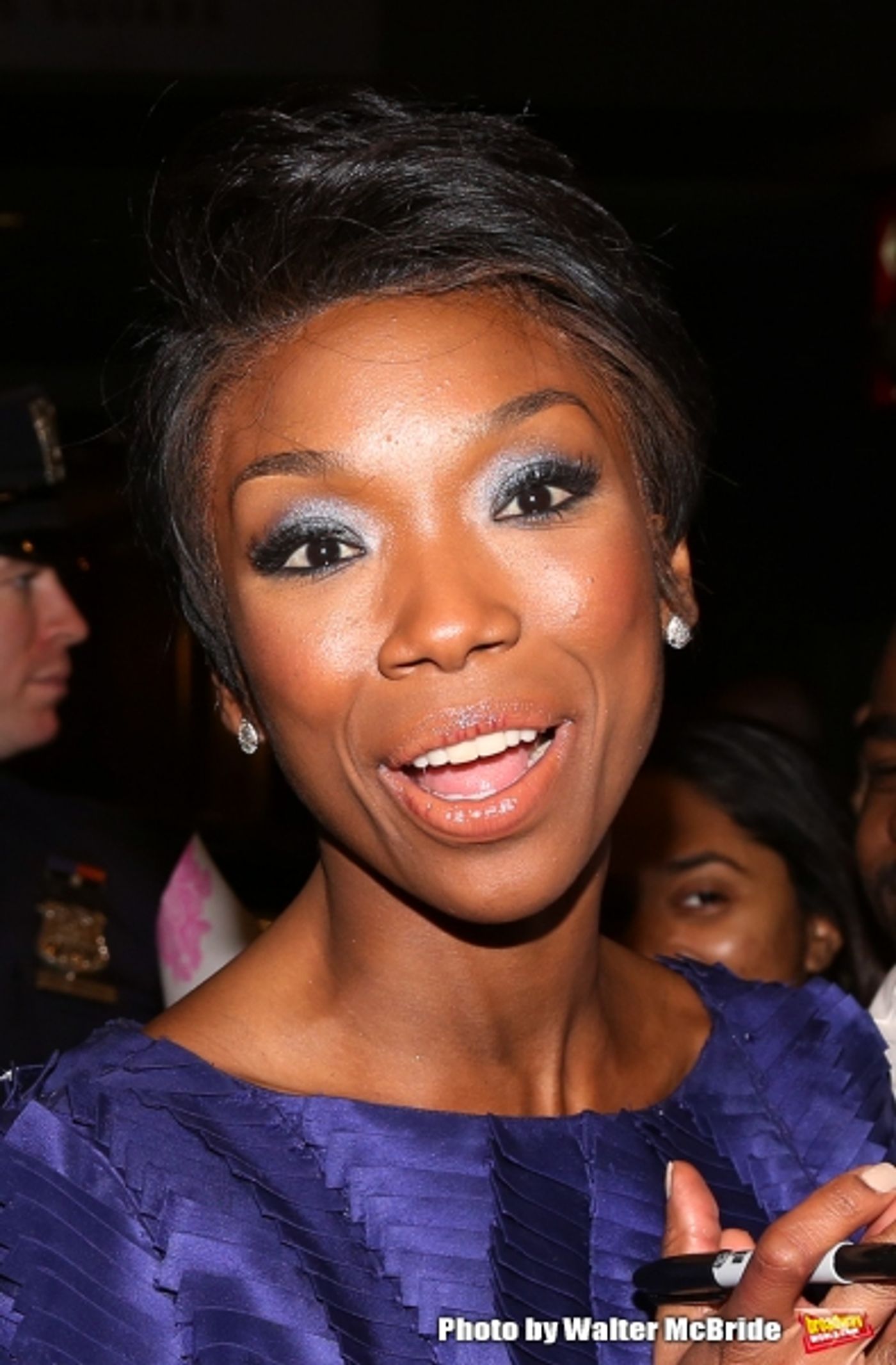 Photo Coverage: Broadway's Newest Murderess, Brandy Norwood, Greets Fans Backstage at CHICAGO! Image