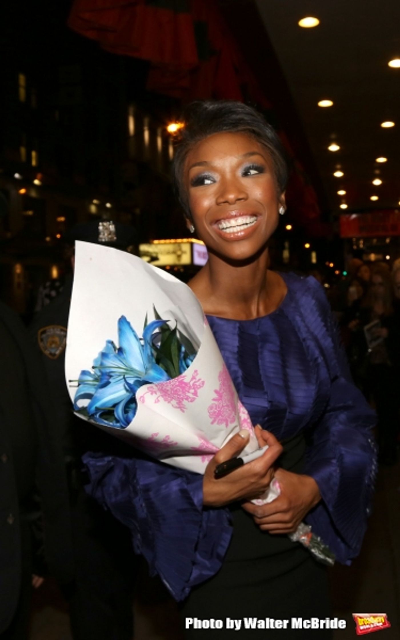 Photo Coverage: Broadway's Newest Murderess, Brandy Norwood, Greets Fans Backstage at CHICAGO! Image