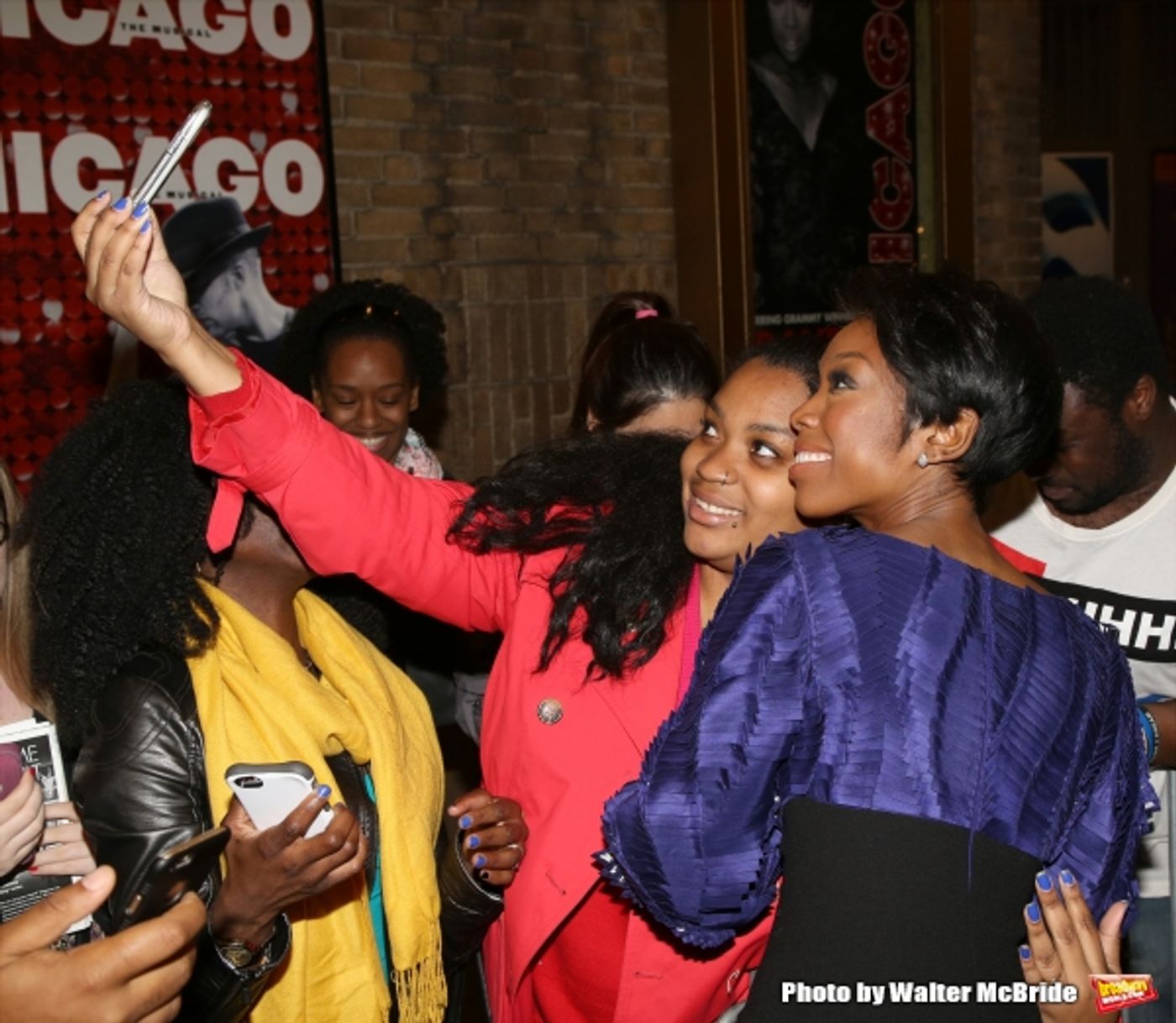 Photo Coverage: Broadway's Newest Murderess, Brandy Norwood, Greets Fans Backstage at CHICAGO! Image