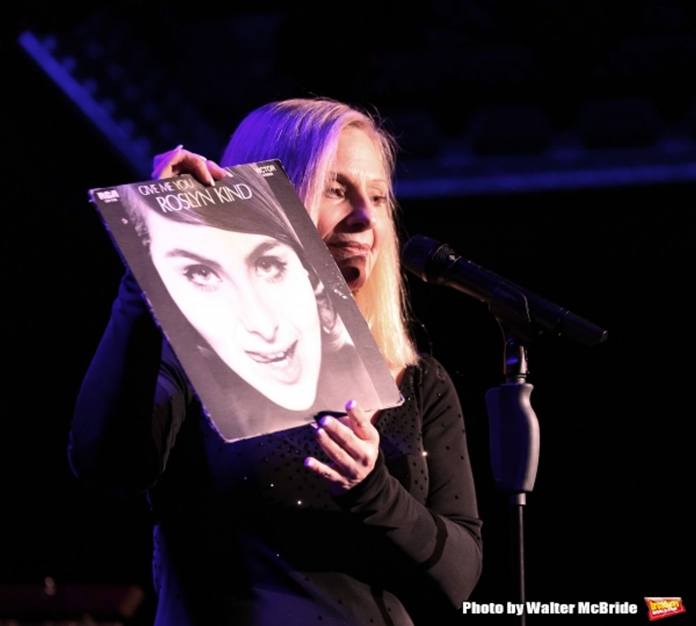 Exclusive Photo Coverage: Roslyn Kind Returns to 54 Below Exclusive Photo Coverage: Roslyn Kind Returns to 54 Below Image