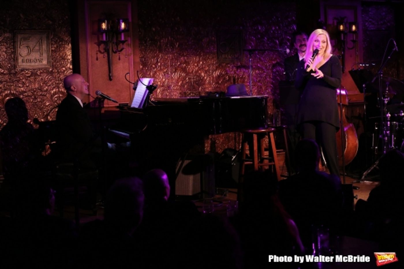 Exclusive Photo Coverage: Roslyn Kind Returns to 54 Below Exclusive Photo Coverage: Roslyn Kind Returns to 54 Below Image