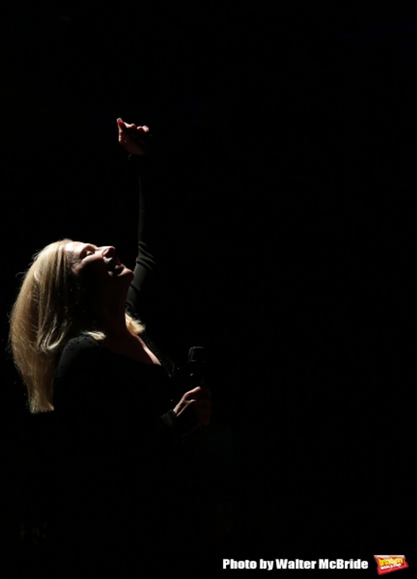 Exclusive Photo Coverage: Roslyn Kind Returns to 54 Below Exclusive Photo Coverage: Roslyn Kind Returns to 54 Below Image