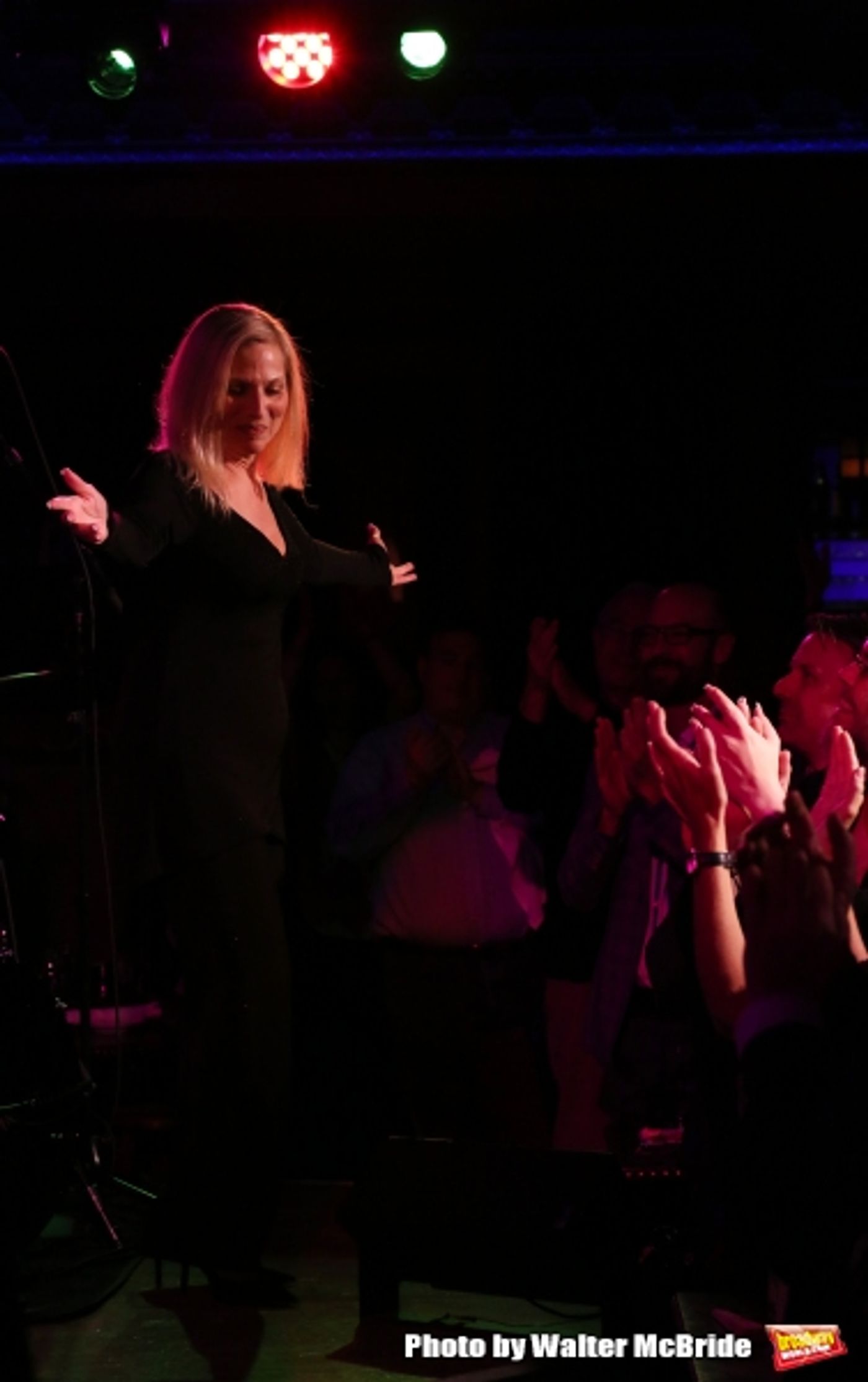 Exclusive Photo Coverage: Roslyn Kind Returns to 54 Below Exclusive Photo Coverage: Roslyn Kind Returns to 54 Below Image