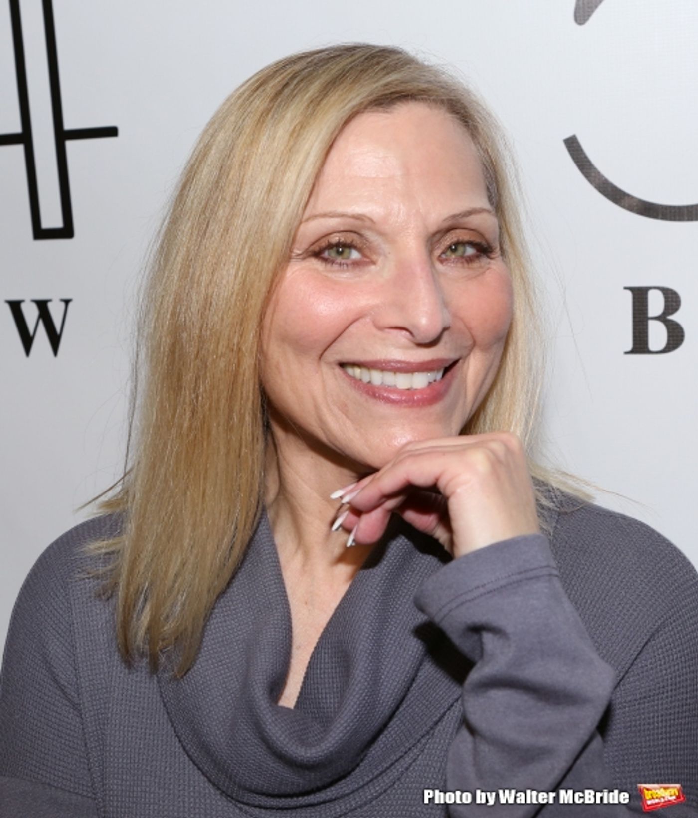 Exclusive Photo Coverage: Backstage with Roslyn Kind at 54 Below Exclusive Photo Coverage: Backstage with Roslyn Kind at 54 Below Image