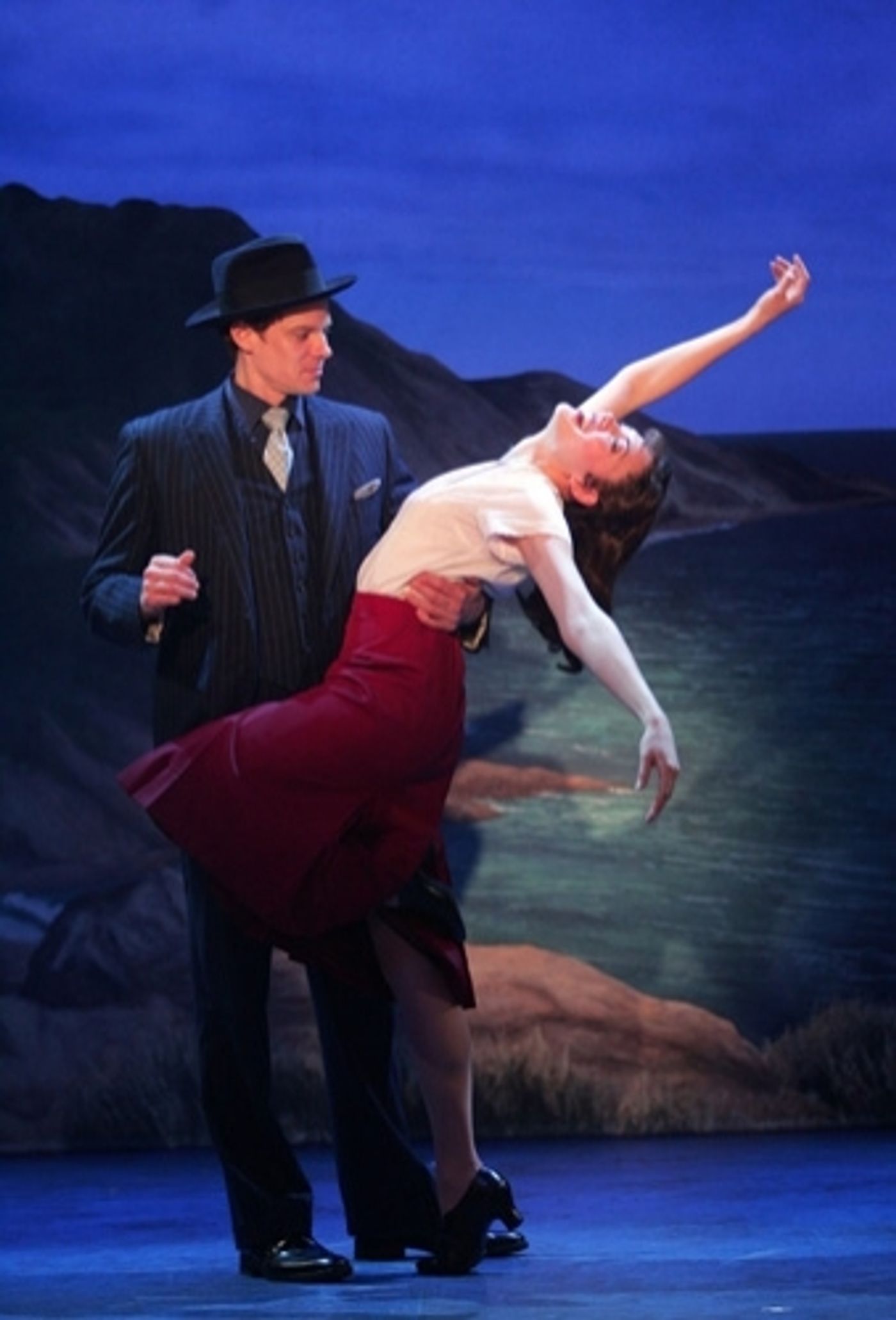 Photo Flash: First Look at Nancy Anderson, Manna Nichols, Mark Price and More in Goodspeed's GUYS & DOLLS  Image