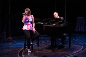 Jessie Mueller and company Photo