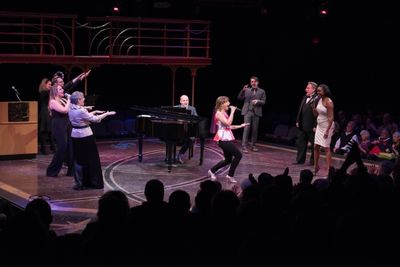Jessie Mueller and company Photo