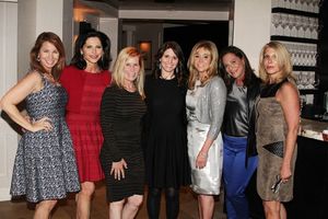 Jill Zarin, Shelia Rosenblum, Linda Rice, Tara Swibel, Iris Smith, Diane Davis and Do Photo
