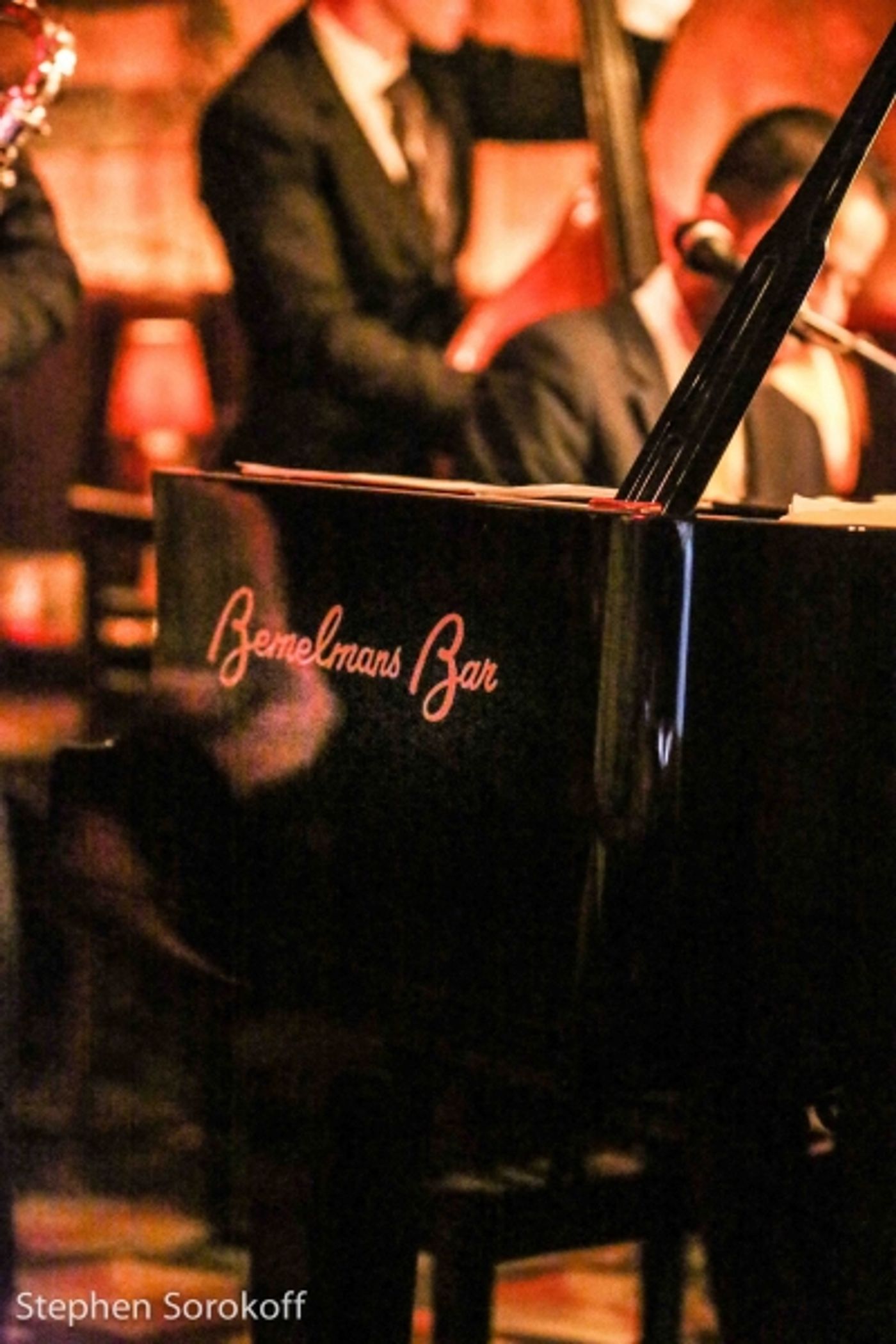 Photo Coverage: Loston Harris Trio Play Bemelmans Bar Photo Coverage: Loston Harris Trio Play Bemelmans Bar Image