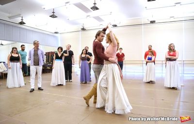 James Snyder and Mara Davi with the cast Photo