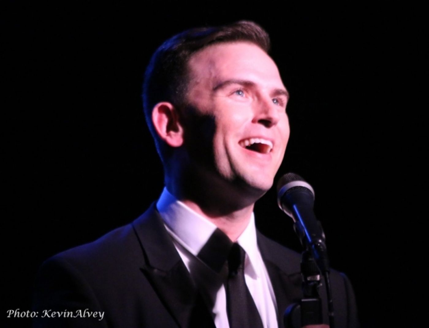 Photo Flash: Laura Osnes Joins Daniel Reichard in Concert at Birdland  Image