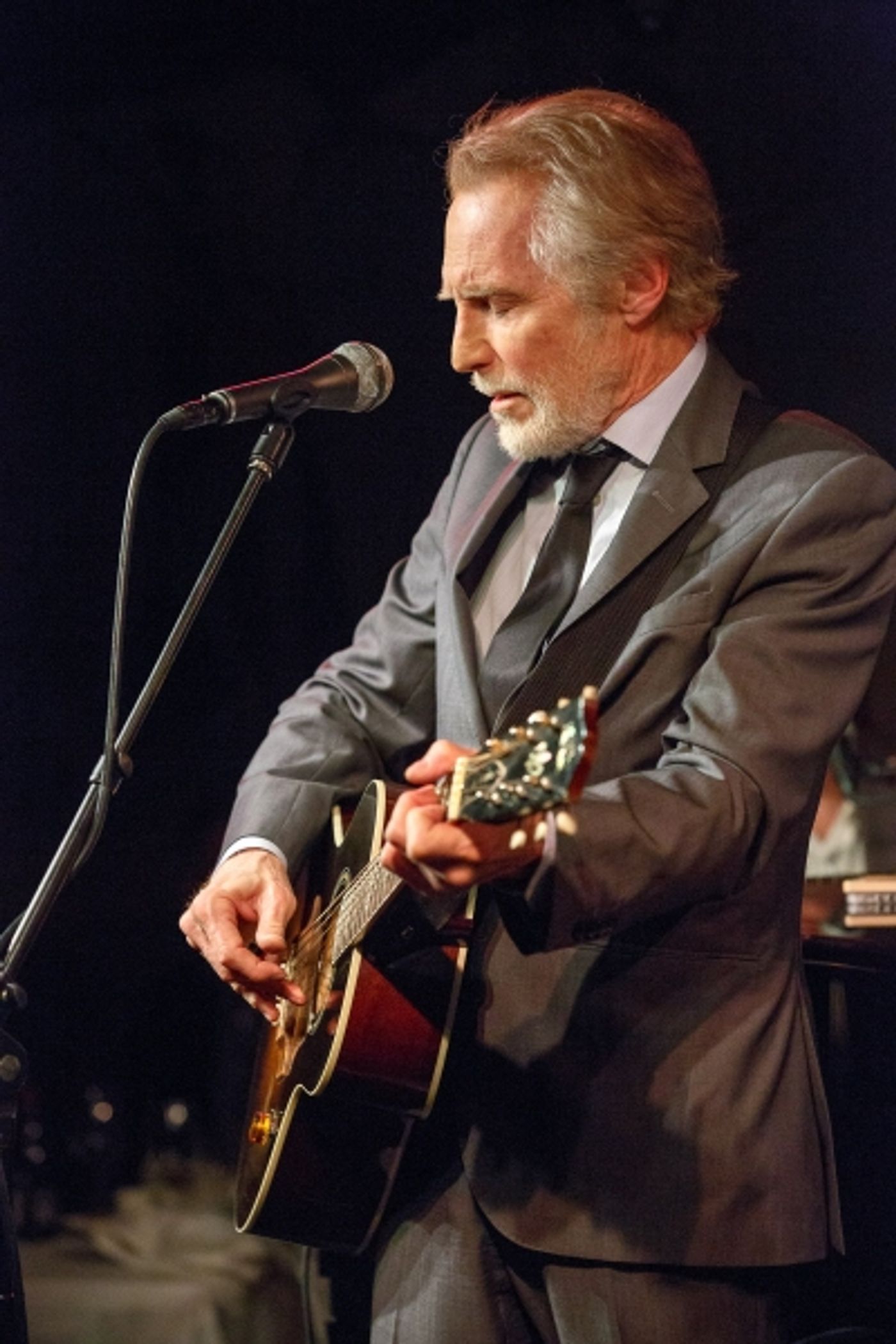 Photo Flash: Singer-Songwriter JD Souther Plays Cafe Carlyle Photo Flash: Singer-Songwriter JD Souther Plays Cafe Carlyle Image