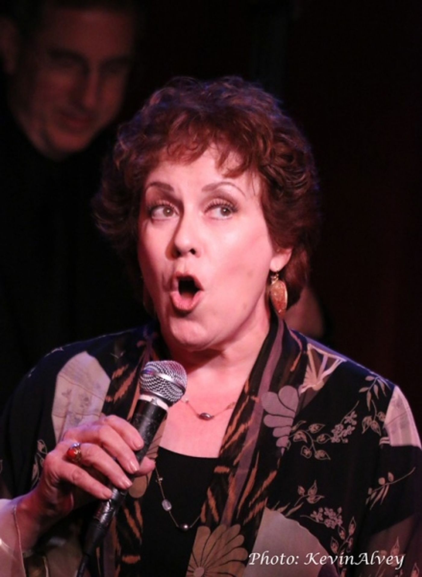 Photo Flash: Lena Hall, Hugh Panaro and More Join Jamie deRoy at Birdland  Image