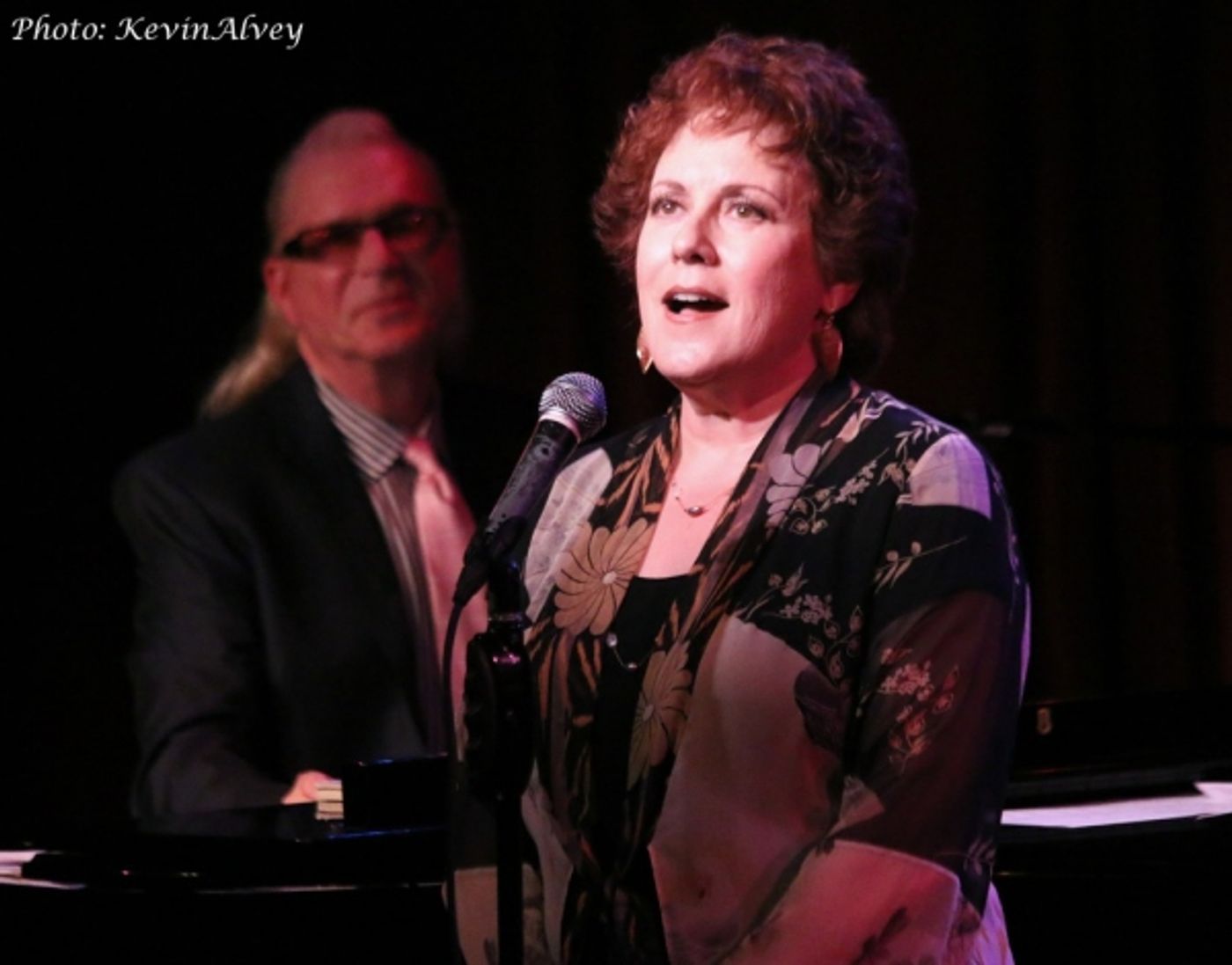 Photo Flash: Lena Hall, Hugh Panaro and More Join Jamie deRoy at Birdland  Image