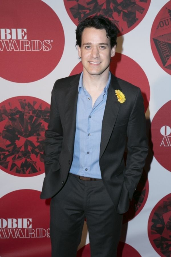 T.R. Knight Photo