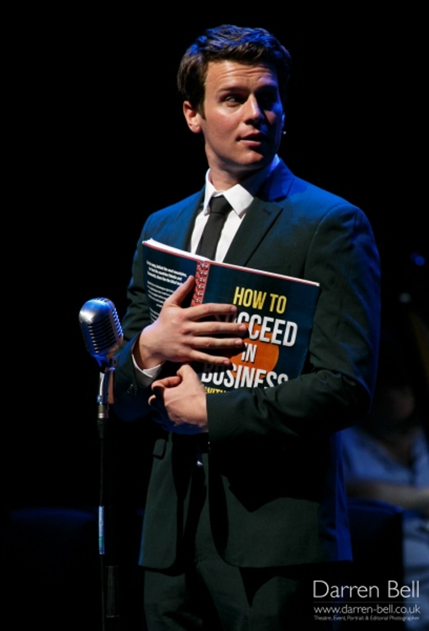Photo Flash: Jonathan Groff, Hannah Waddingham, Cynthia Erivo and More Perform 'HOW TO SUCCEED...' in London  Image