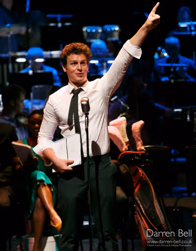 Jonathan Groff Photo