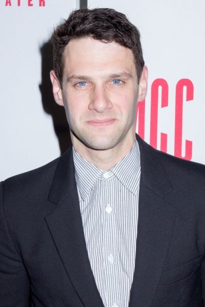 Justin Bartha Photo