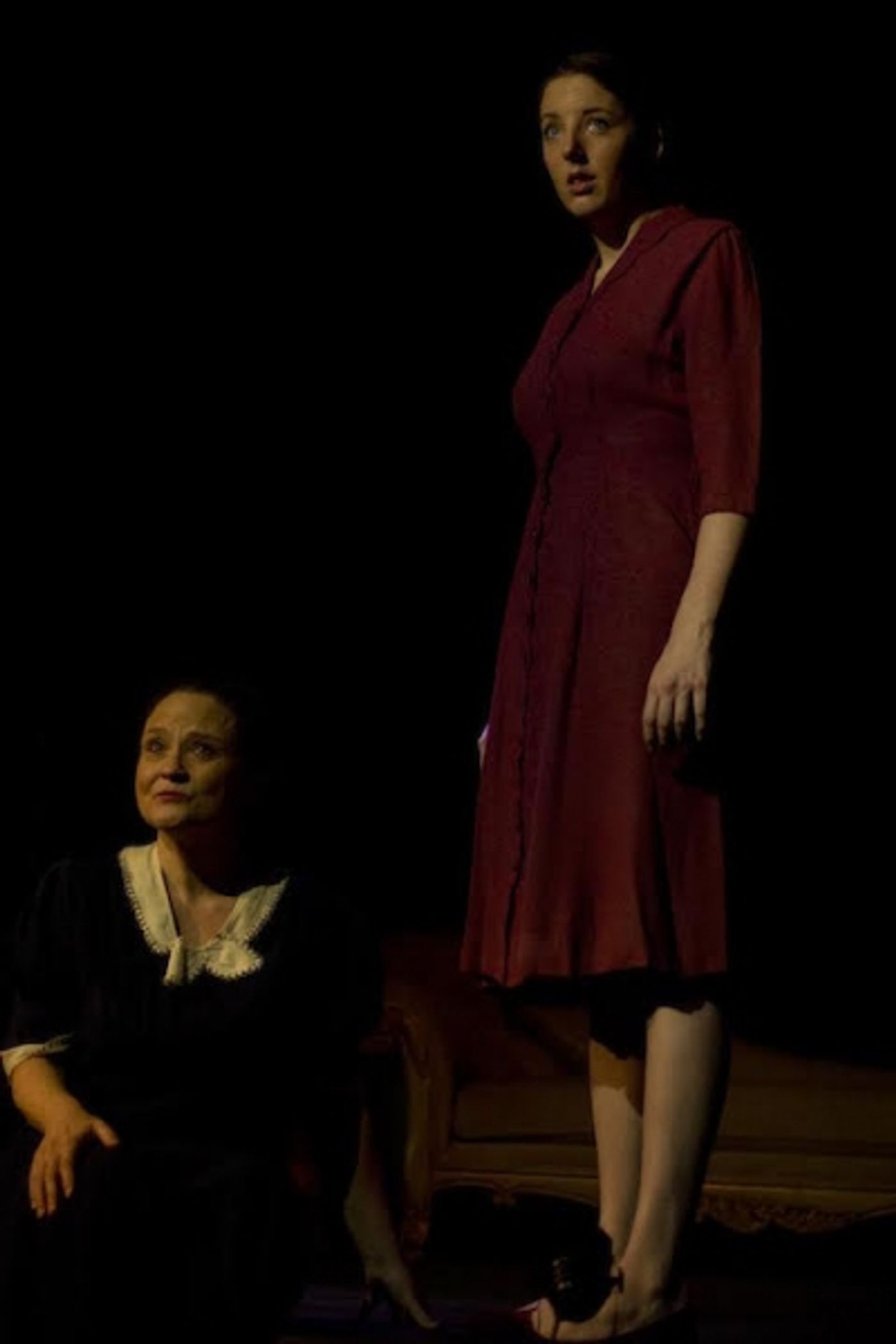 Photo Flash: First Look at Players Theatre's THE GLASS MENAGERIE  Image