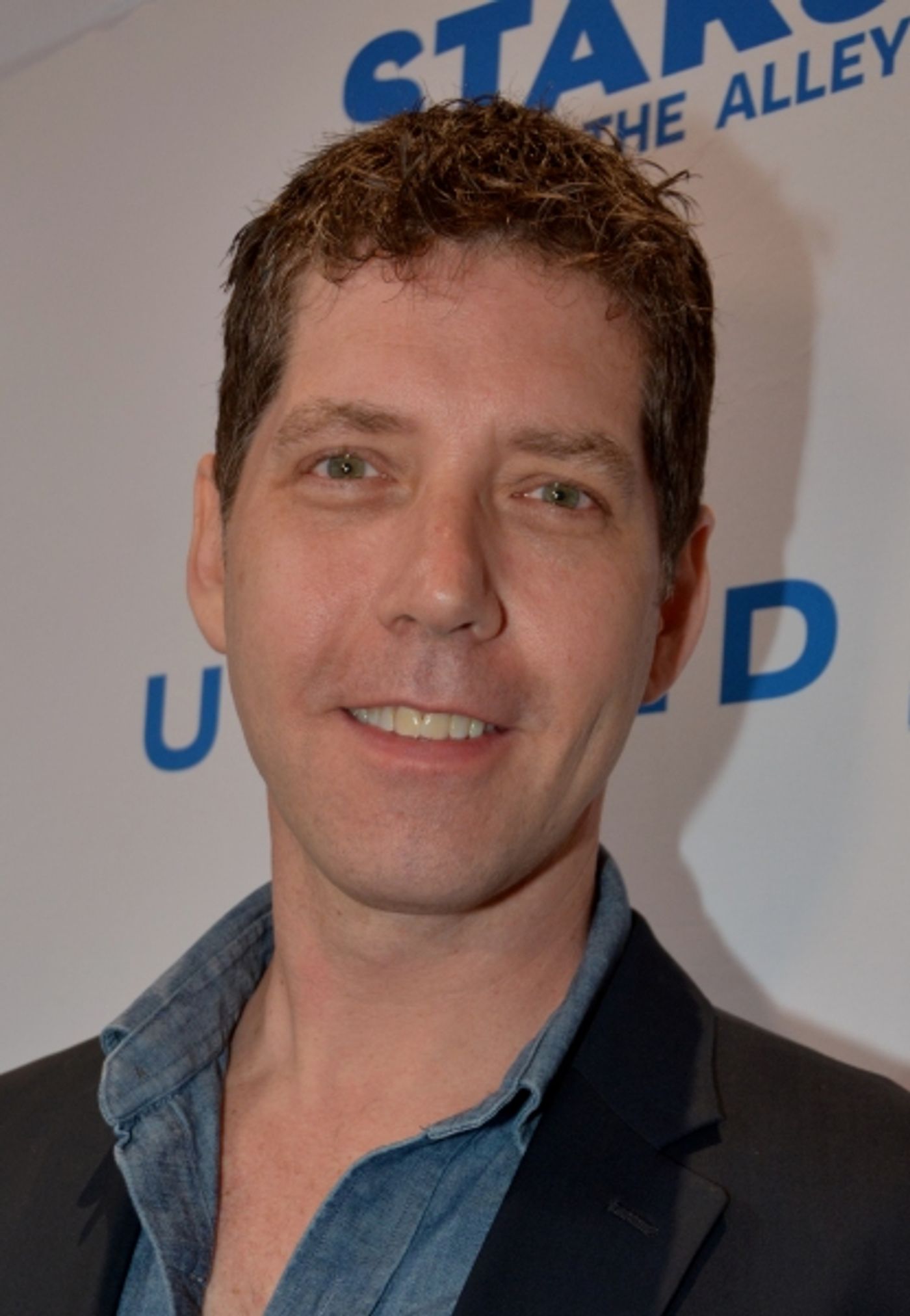 Photo Coverage: Hangin' with the Stars of 2015 Stars In The Alley!  Image