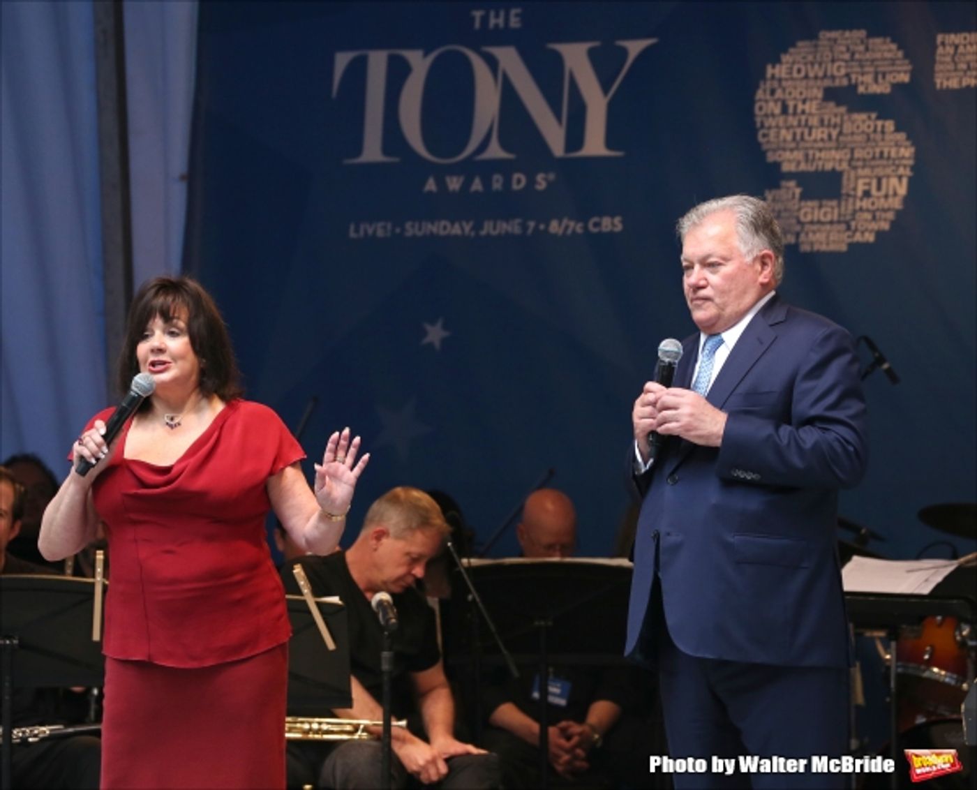 Photo Coverage: Singin' in the Street! Broadway Unites for Another Year of Stars in the Alley - Part One  Image