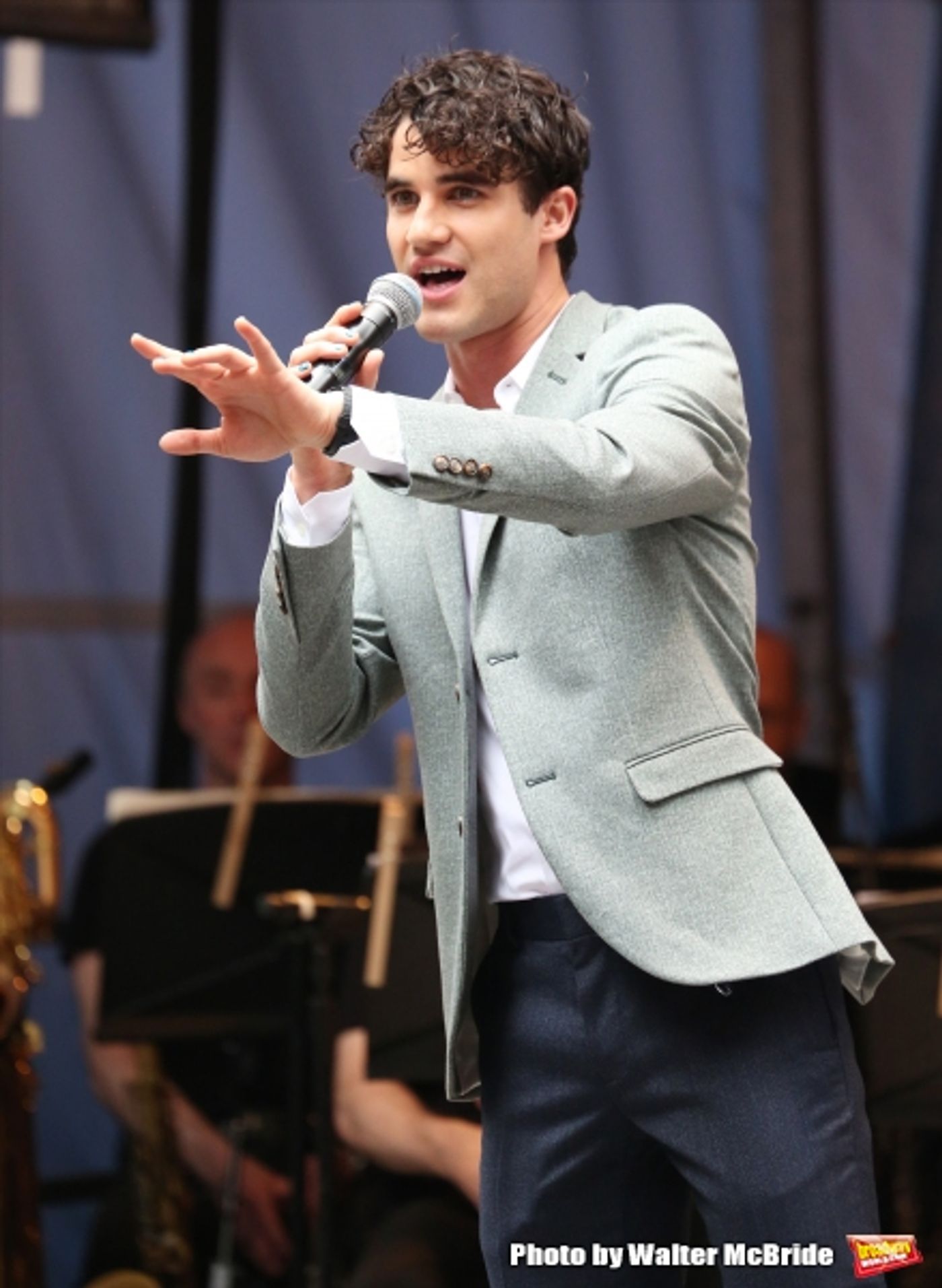 Photo Coverage: Singin' in the Street! Broadway Unites for Another Year of Stars in the Alley - Part One  Image