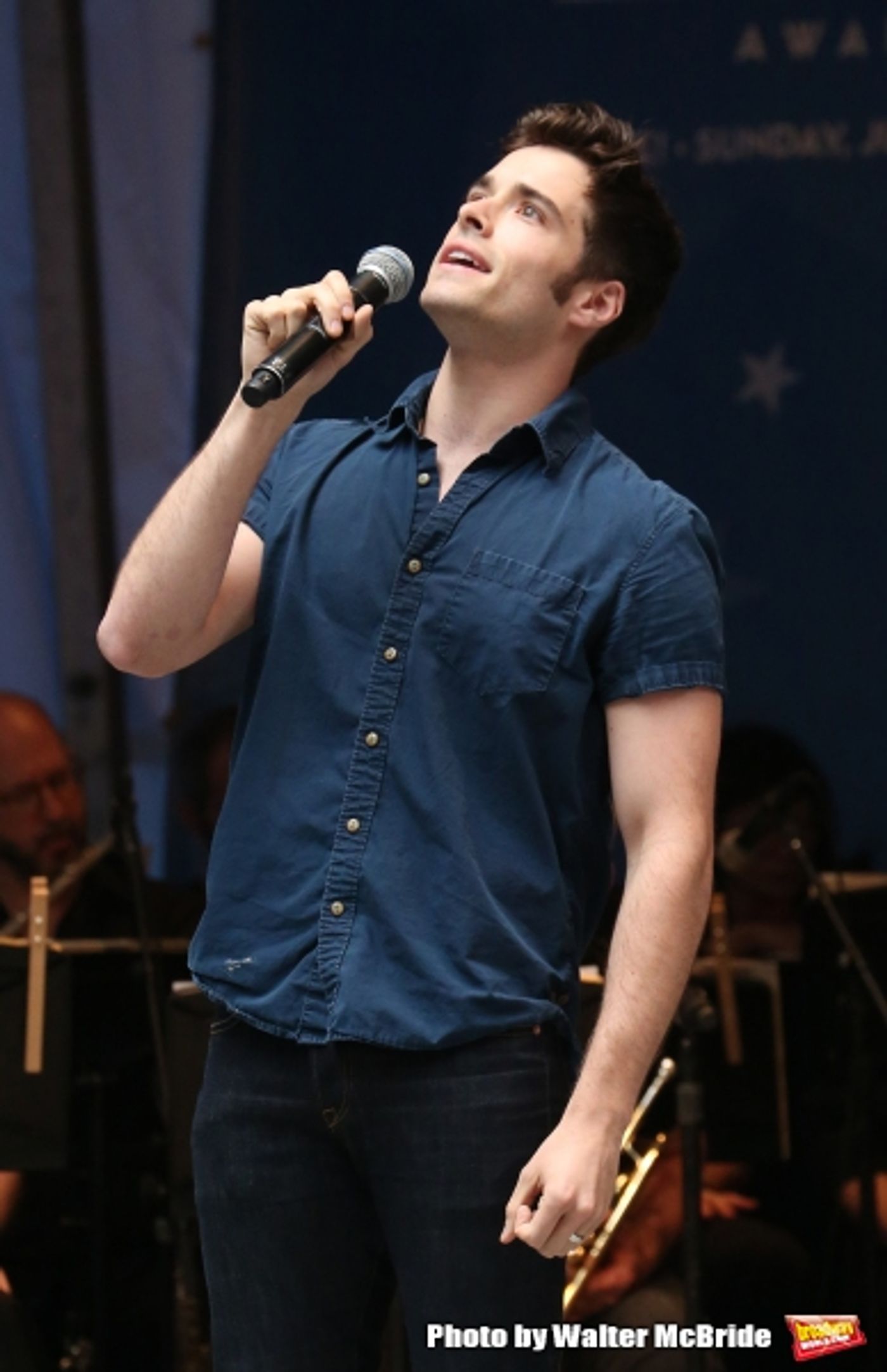 Photo Coverage: Singin' in the Street! Broadway Unites for Another Year of Stars in the Alley - Part One  Image