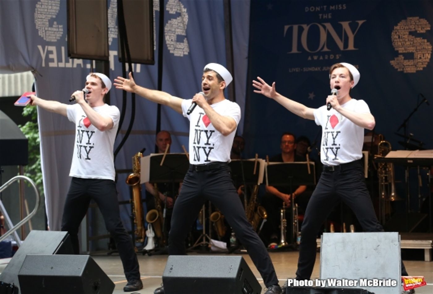 Photo Coverage: Singin' in the Street! Broadway Unites for Another Year of Stars in the Alley - Part One  Image