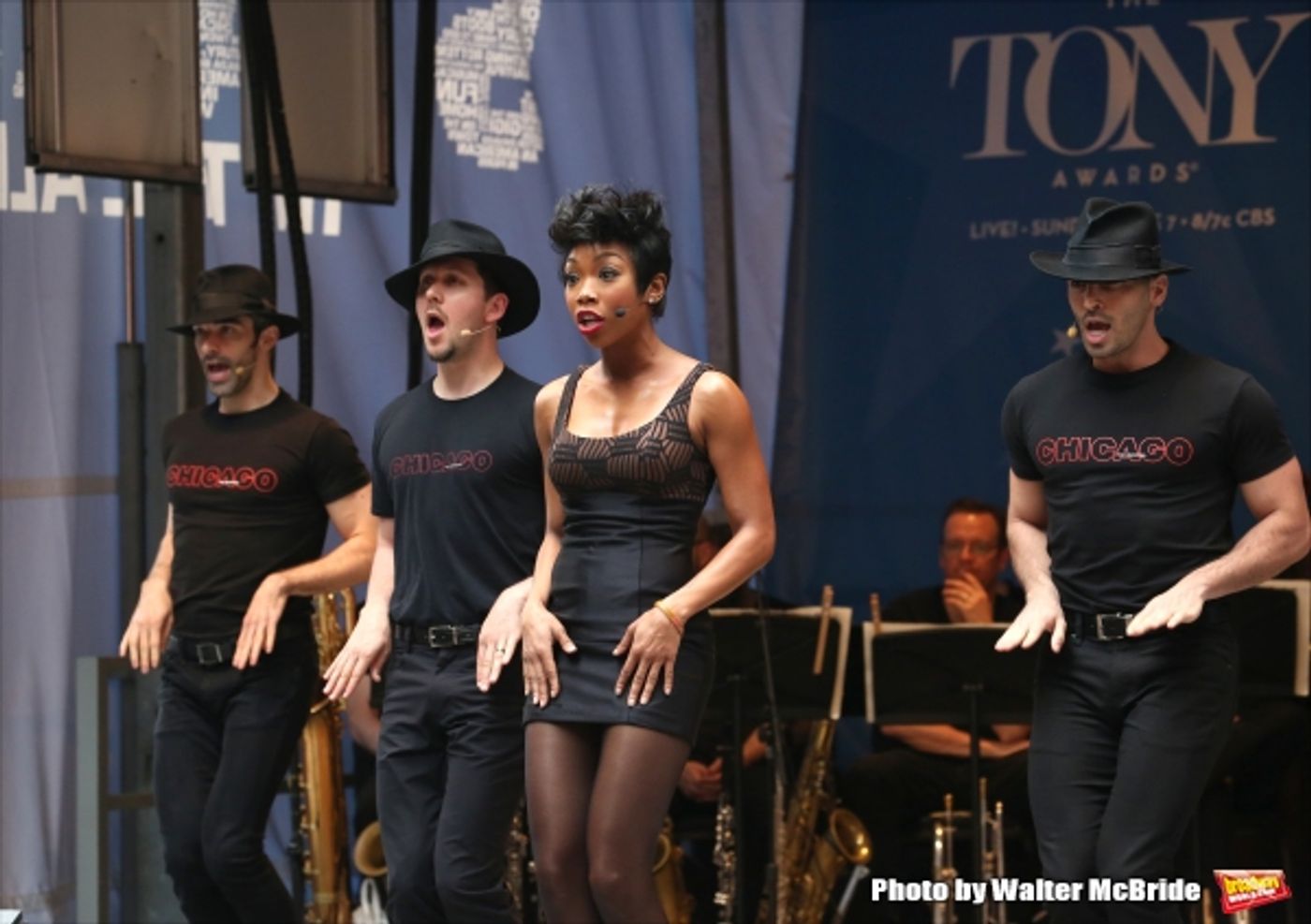 Photo Coverage: Singin' in the Street! Broadway Unites for Another Year of Stars in the Alley - Part One  Image