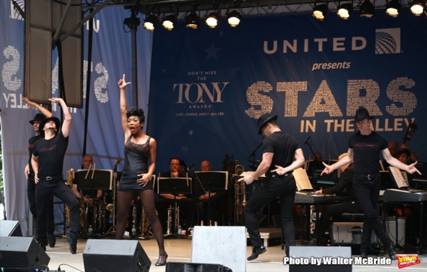 Photo Coverage: Singin' in the Street! Broadway Unites for Another Year of Stars in the Alley - Part One  Image