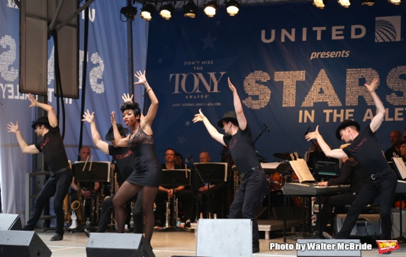 Photo Coverage: Singin' in the Street! Broadway Unites for Another Year of Stars in the Alley - Part One  Image
