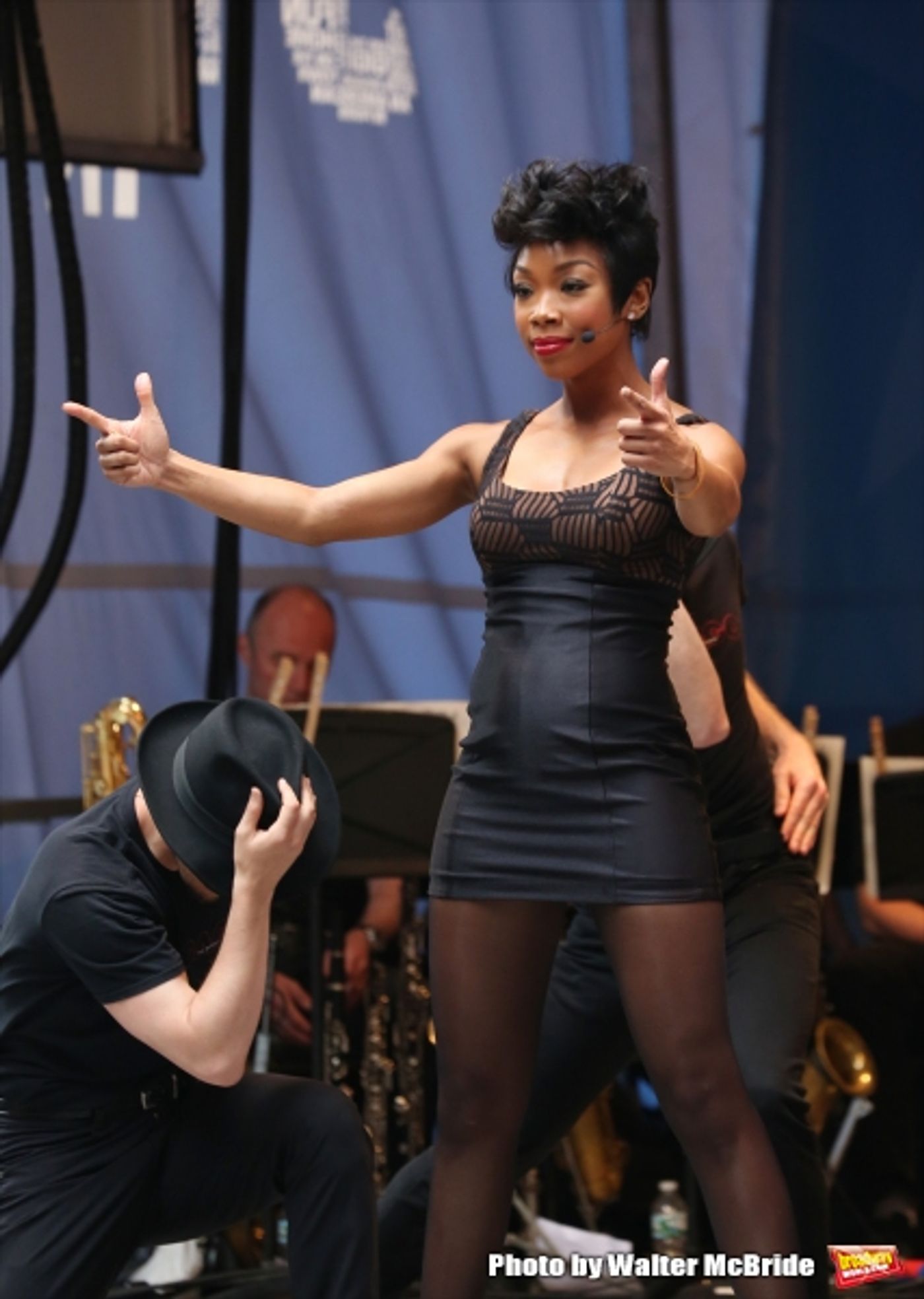 Photo Coverage: Singin' in the Street! Broadway Unites for Another Year of Stars in the Alley - Part One  Image