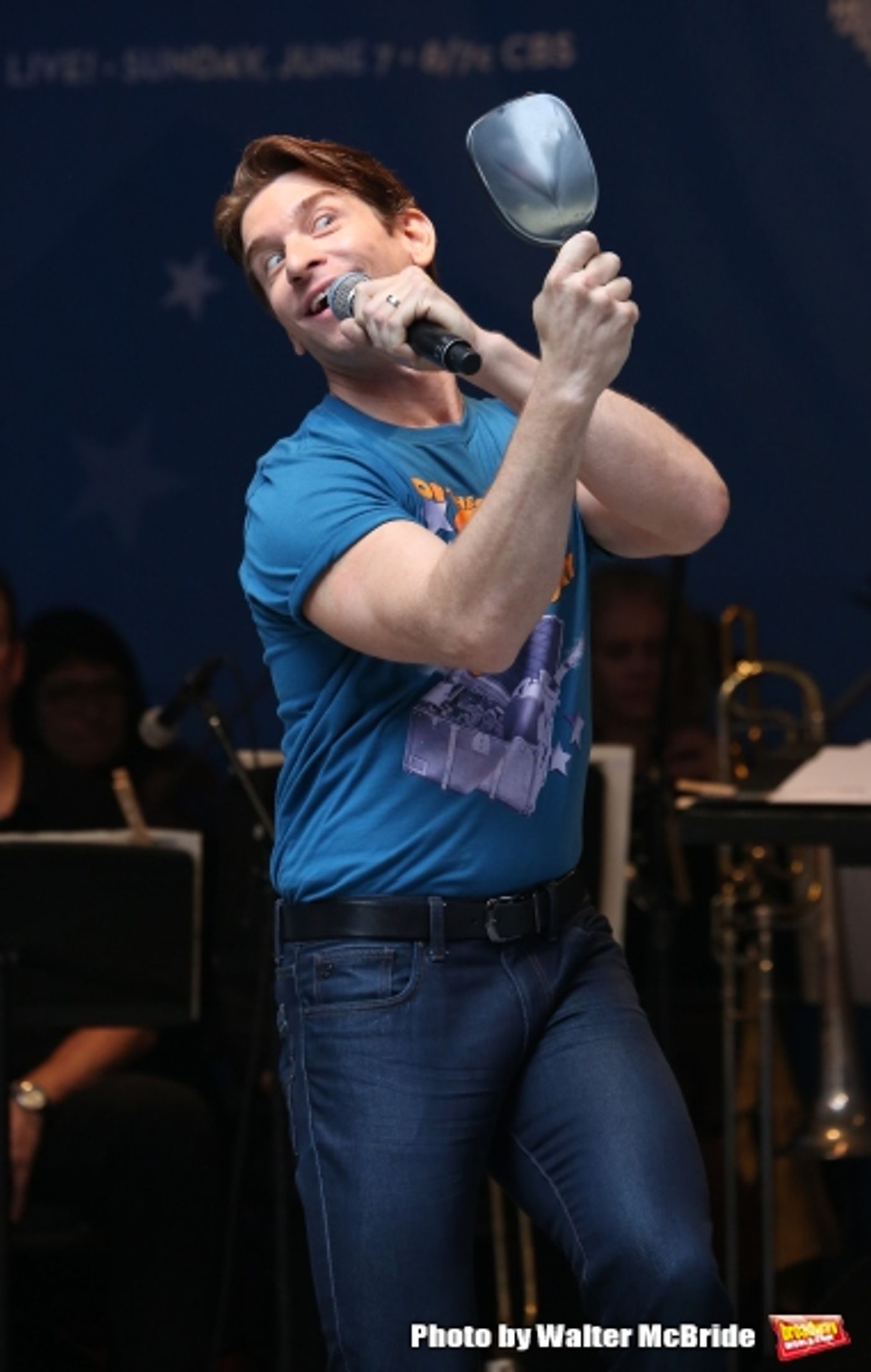 Photo Coverage: Singin' in the Street! Broadway Unites for Another Year of Stars in the Alley - Part Two  Image