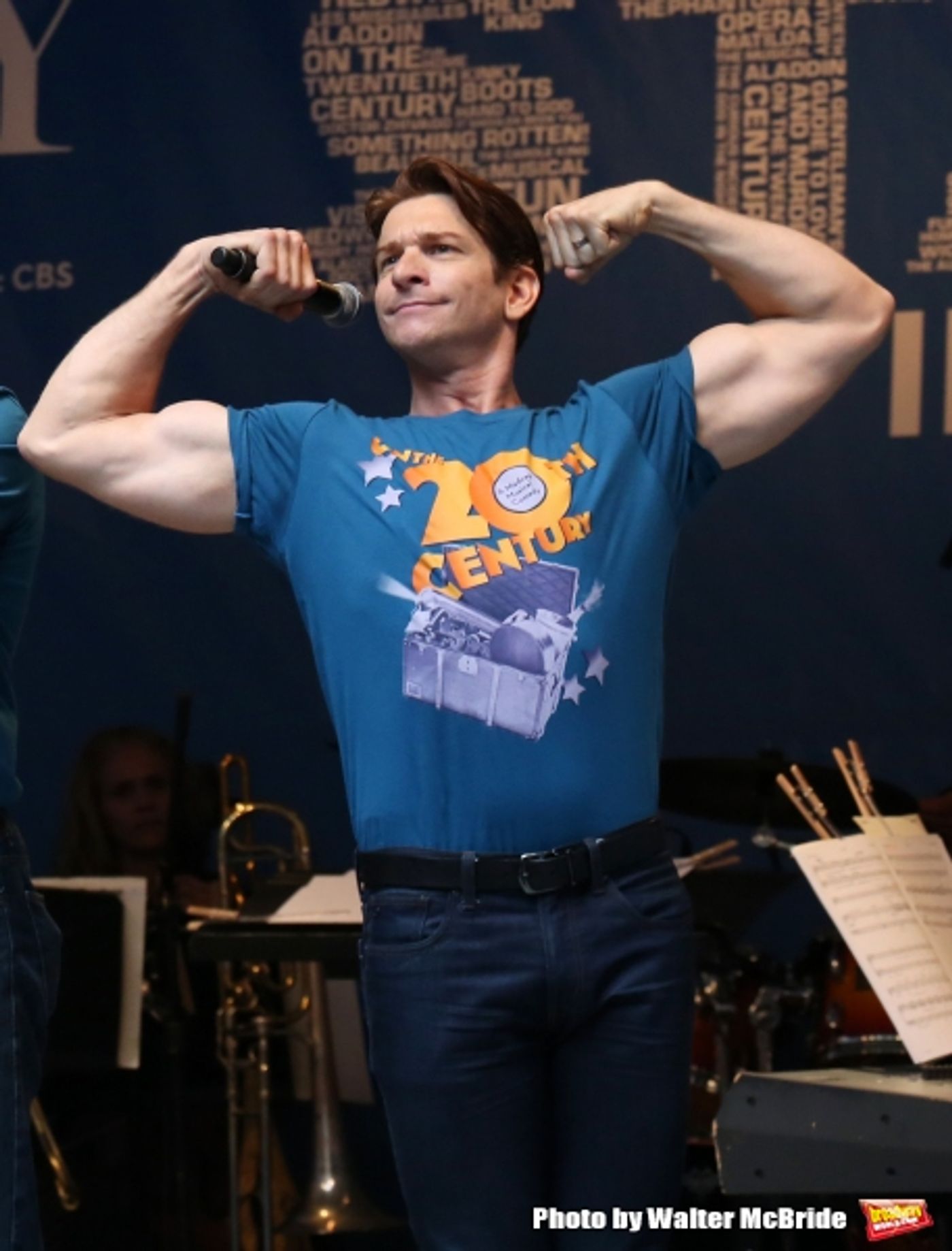 Photo Coverage: Singin' in the Street! Broadway Unites for Another Year of Stars in the Alley - Part Two  Image