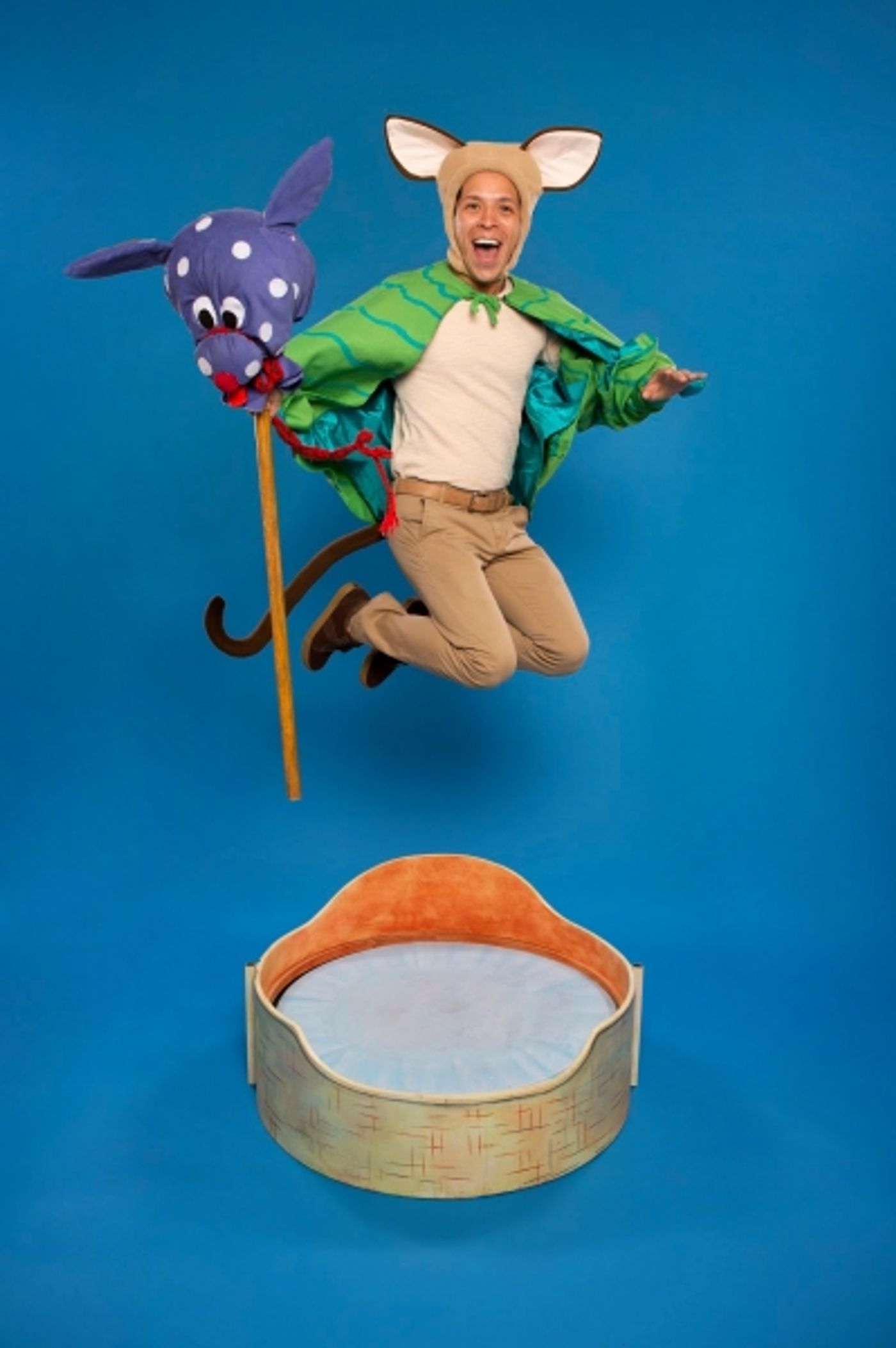 Photo Flash: SKIPPYJON JONES SNOW WHAT ( & THE 7 CHIHUAHUAS) Begins Today Off-Broadway  Image