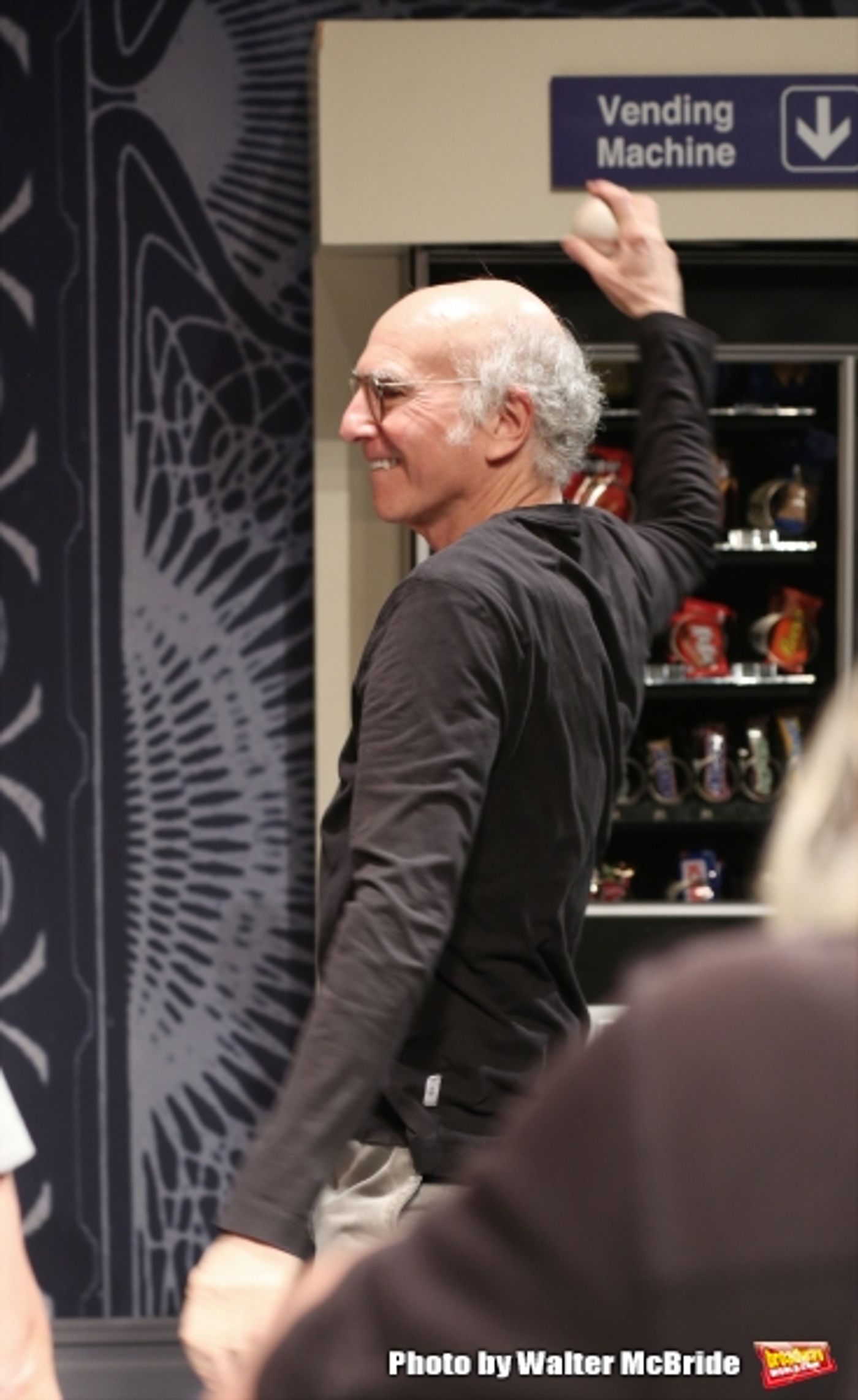 Photo Coverage: A FISH IN THE DARK Welcomes Jason Alexander!  Image