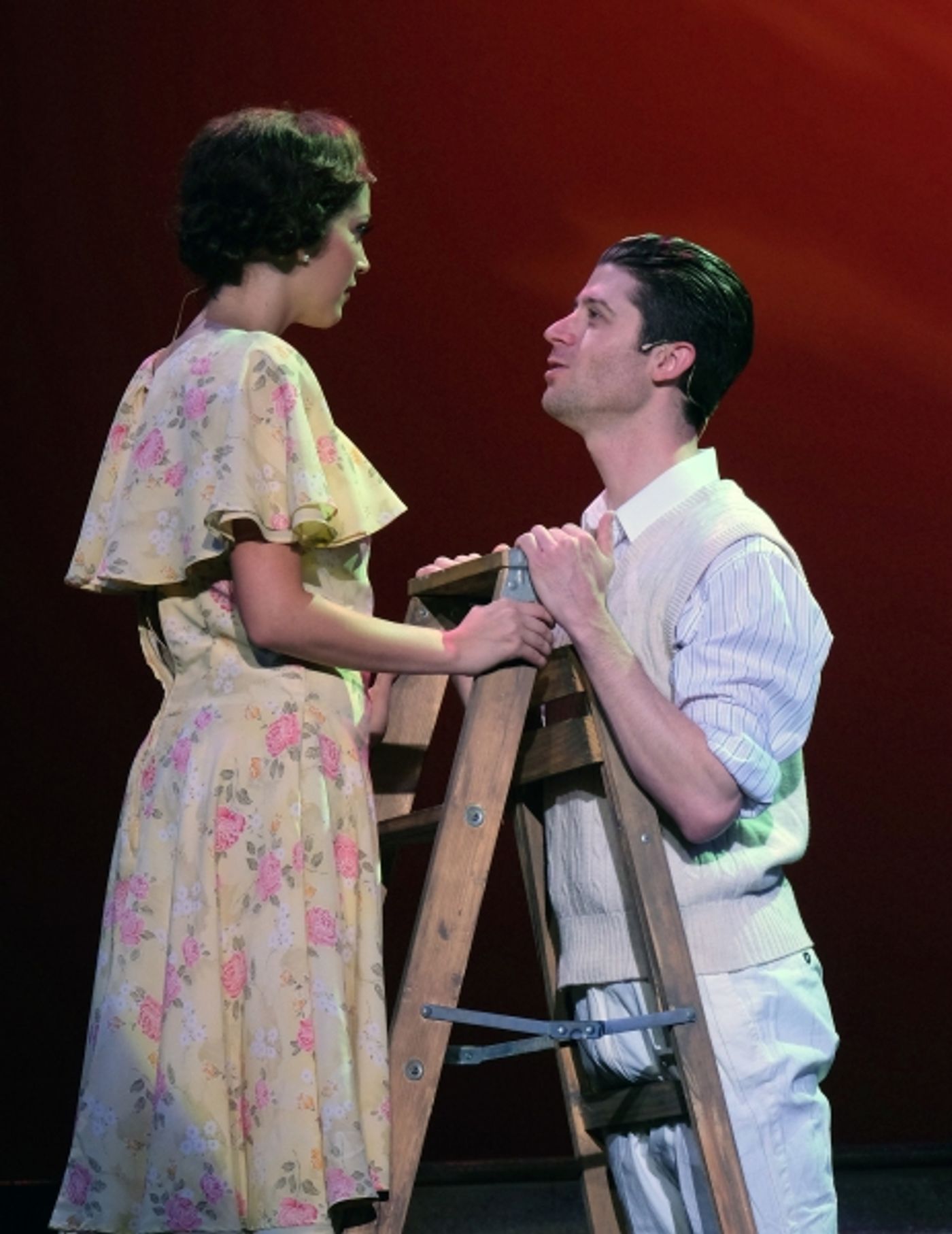 Photo Flash: First Look at San Diego Musical Theatre's SINGIN' IN THE RAIN  Image