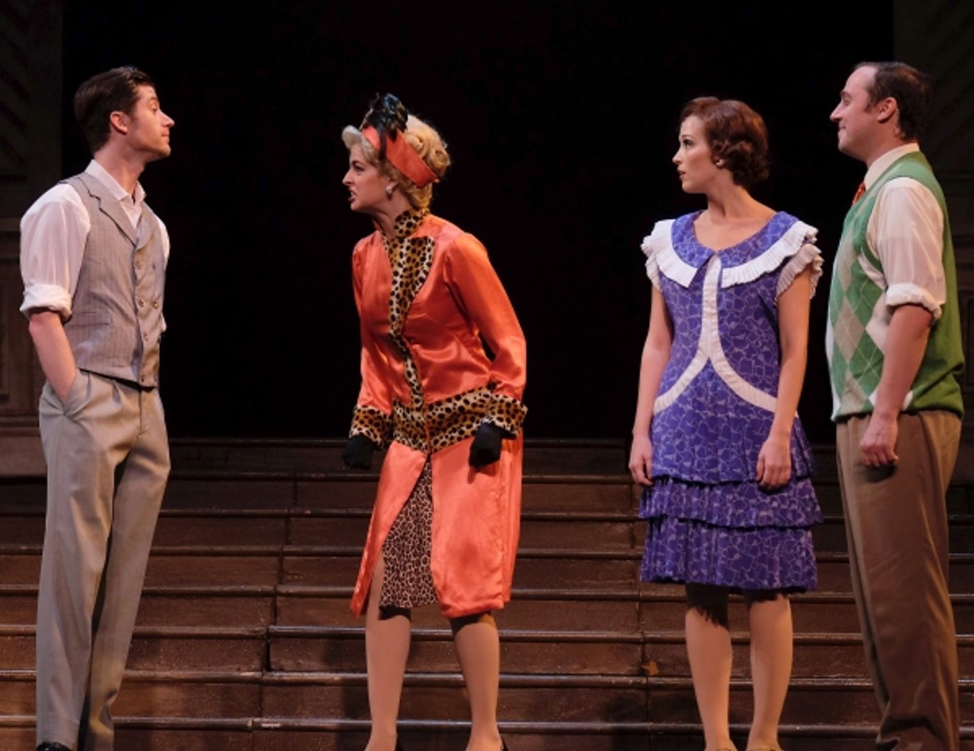 Photo Flash: First Look at San Diego Musical Theatre's SINGIN' IN THE RAIN  Image