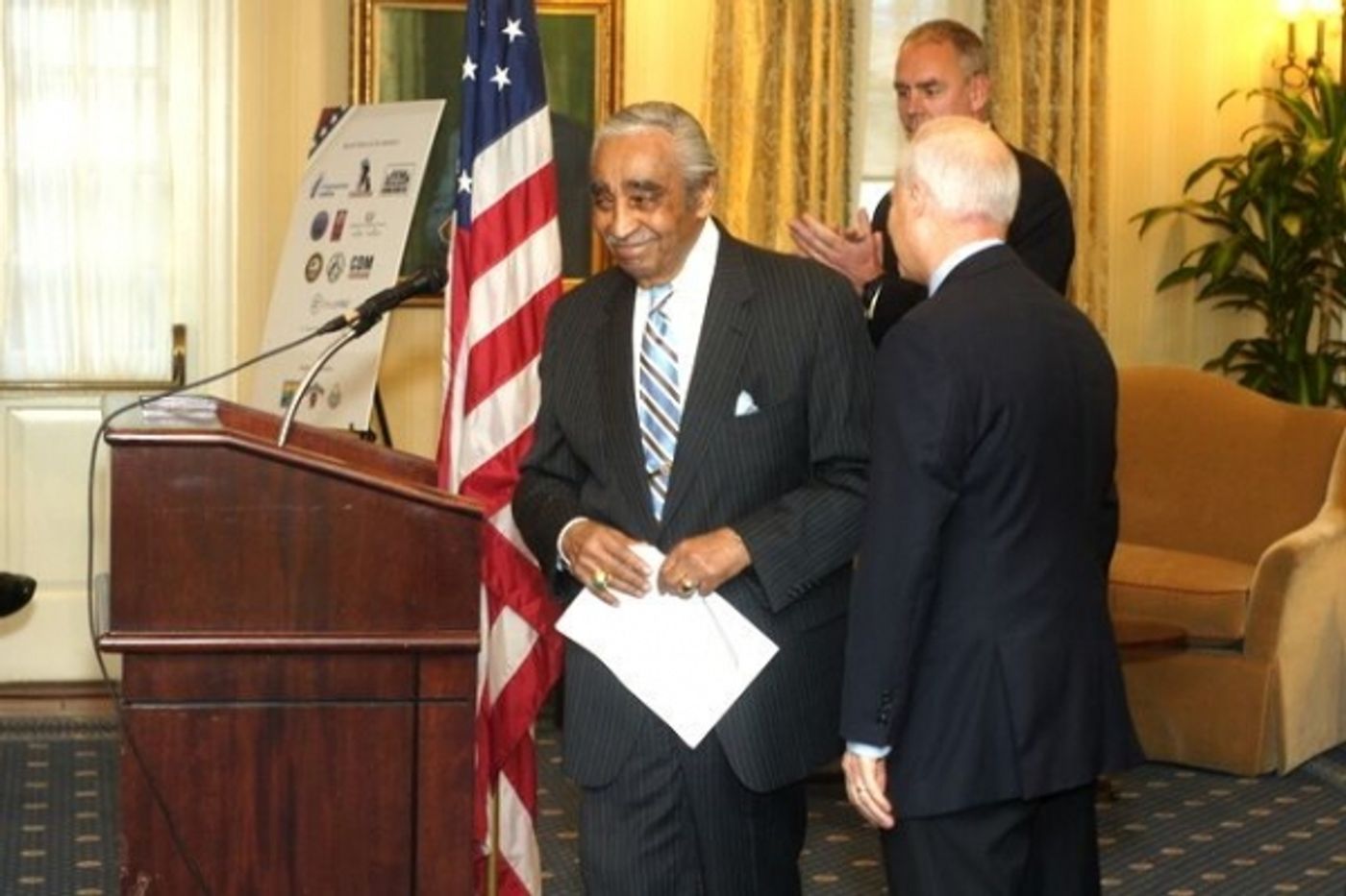 Photo Flash: Tenor Anthony Kearns Pays Tribute to Veterans at Capitol Hill Club Photo Flash: Tenor Anthony Kearns Pays Tribute to Veterans at Capitol Hill Club Image