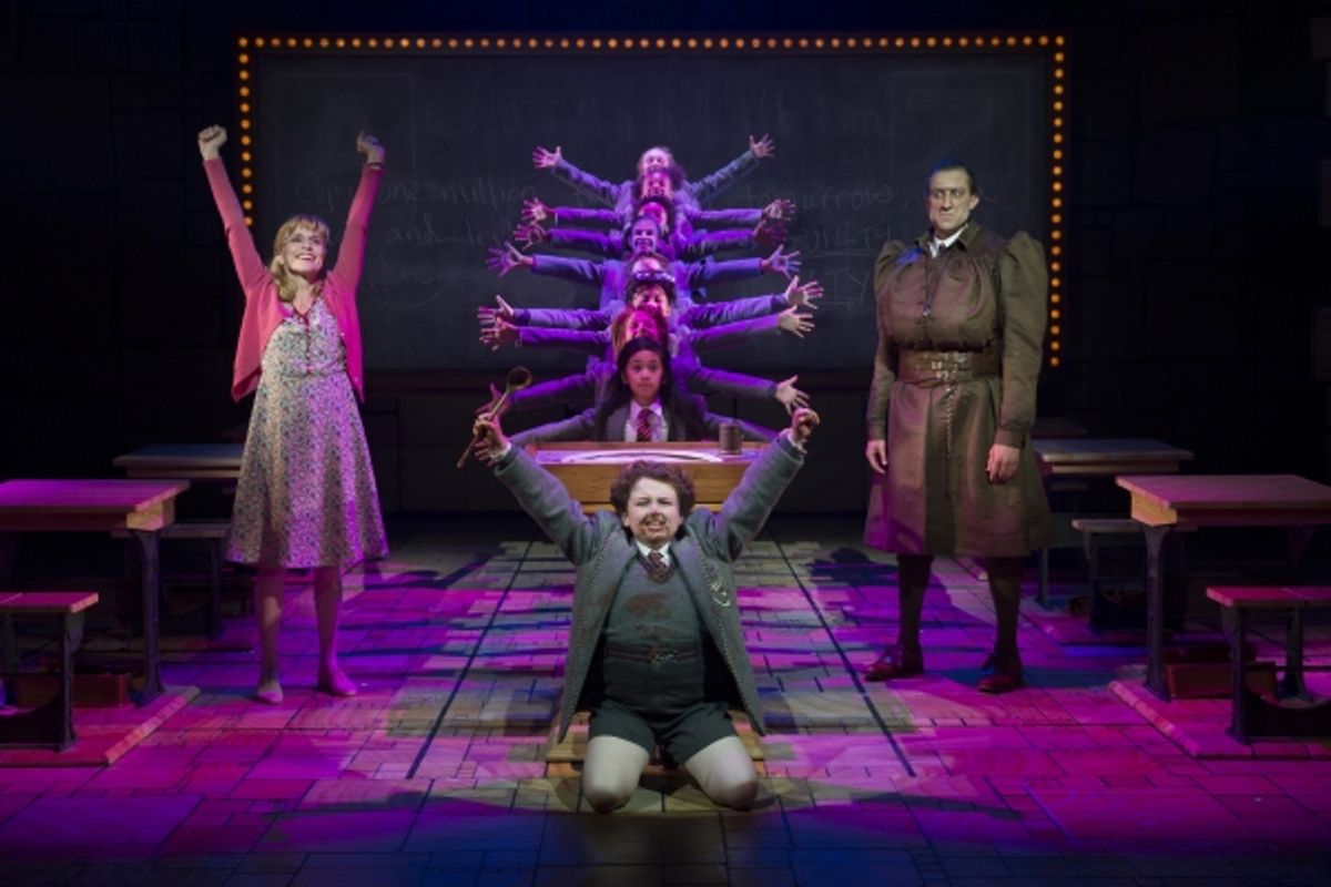 Jennifer Blood (L), Evan Gray (front center), Bryce Ryness (R), Gabby Gutierrez (center middle) and the Company of MATILDA THE MUSICAL First National Tour at 