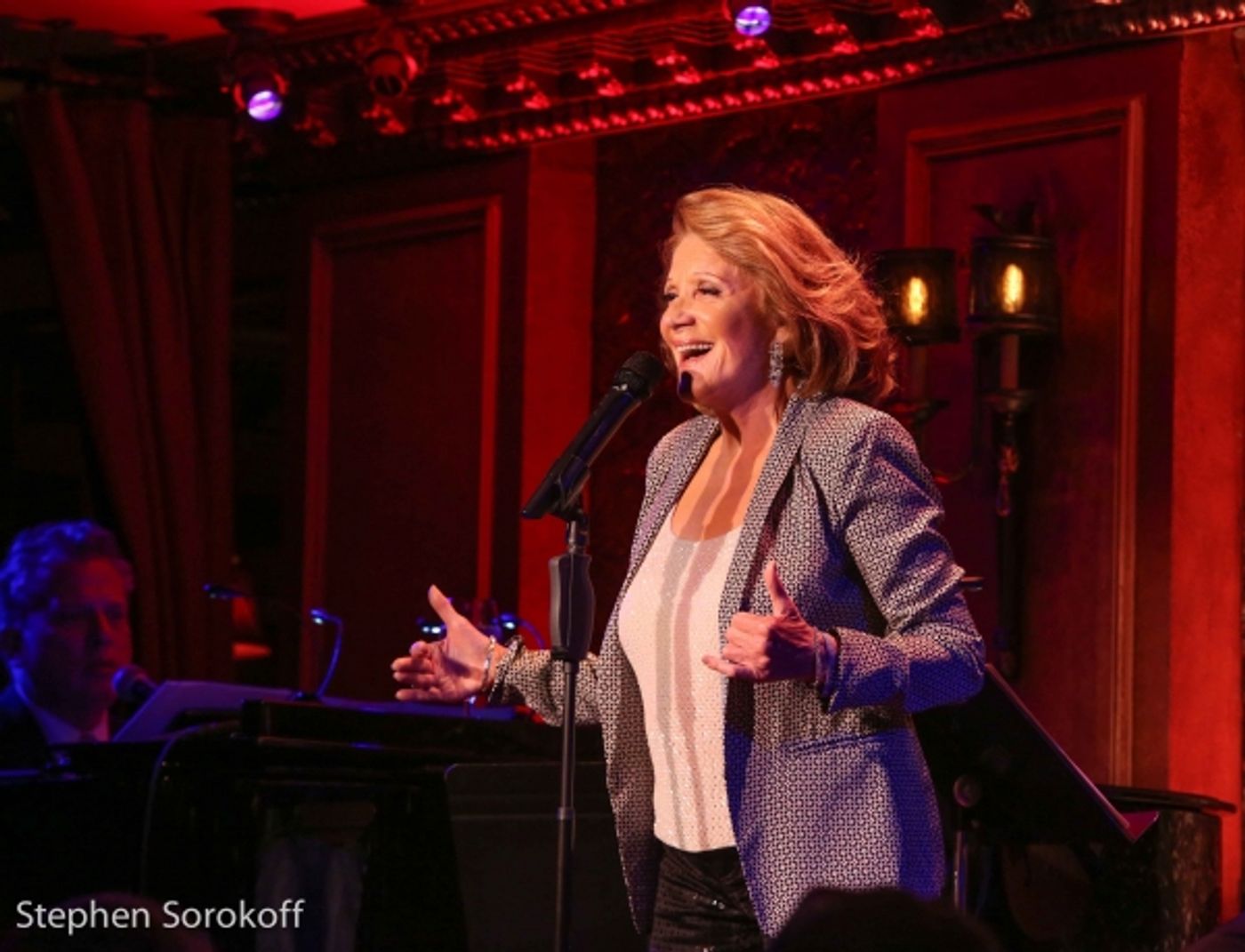 Photo Coverage: Linda Lavin Brings 'Starting Over' to 54 Below  Image