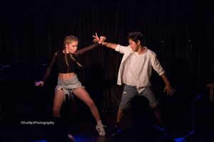 Lexee Smith, Sean Lew Photo