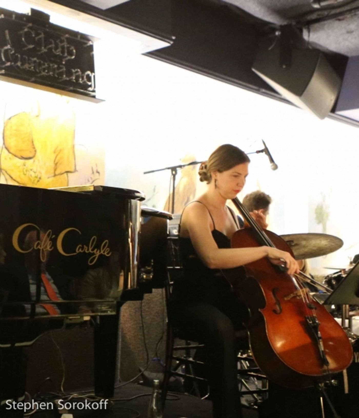 Photo Coverage: ALAN CUMMING SINGS SAPPY SONGS at Cafe Carlyle  Image