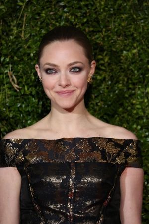 Amanda Seyfried @ BroadwayWorld Amanda Seyfried Photo