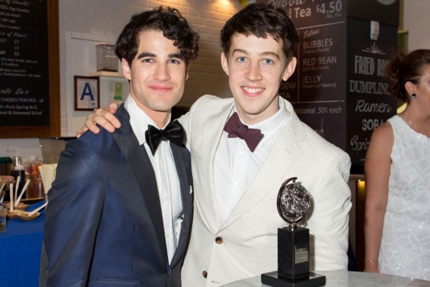 Photo Coverage: The Stars Party Hard at the 2015 Tony Awards Gala!  Image
